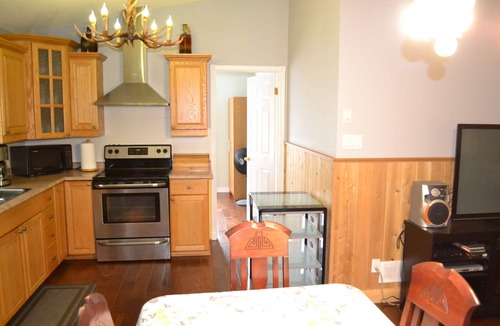 Baddow Cottage | Margaret's cottage 4 Br water front.