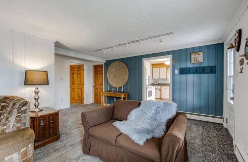Penetanguishene House | Marina House with Hot Tub & Sauna