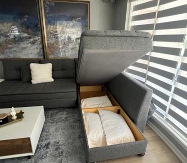Lakeview Apartment | Matilda’s Luxury House