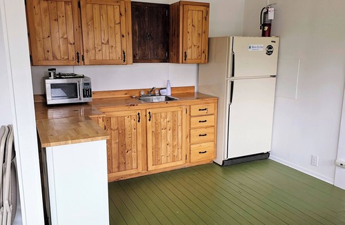 Addington Highlands Cabin | Mazinaw Lakeside RV Park & Campground