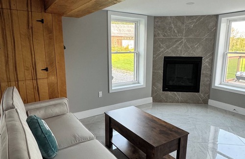 Loyalist Other | McIntyre Family Retreat in Bath, On, between Prince Edward County & Kingston