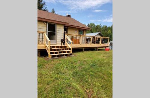 Manitoulin District House | Michaels Bay Getaway on Manitoulin Island