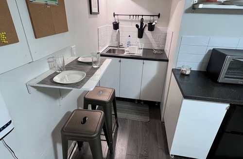 Upper Beaches Apartment | Micro Nook Private Studio Apartment