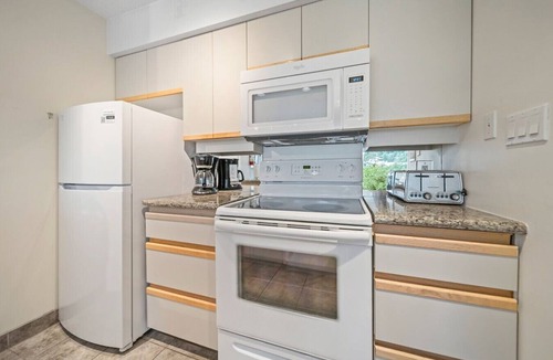 Blueberry Hill Apartment | Million dollar views.