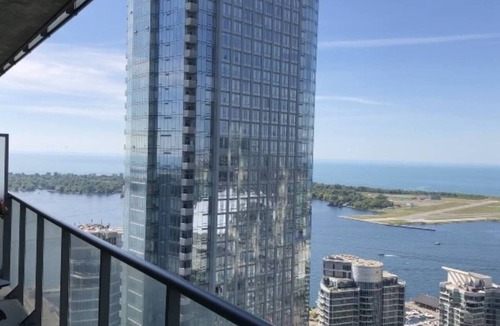 Central Waterfront Condo | Million Dollar Views | Waterfront + Free Parking