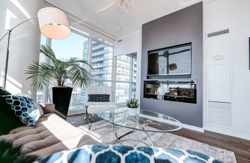 Central Waterfront Condo | Million Dollar Views | Waterfront + Free Parking