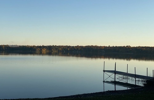 North Algona Wilberforce Cottage | Mink Lake Waterfront Cottage