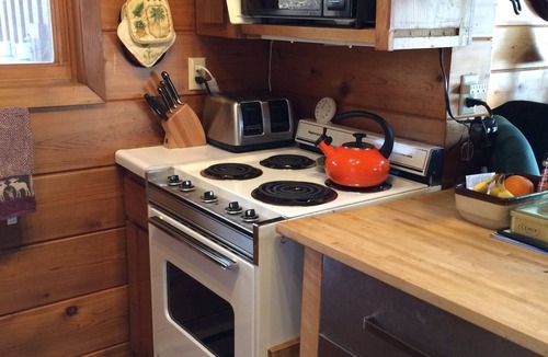 South Haven Cabin | Minn Haven, lakeside retreat cabin, an hour or so from Cities. Relax. breathe.