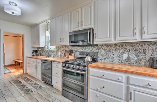 Richfield House | Minneapolis Retreat - 3 Mi to Mall of America