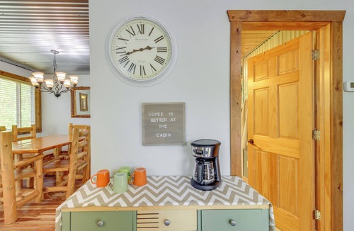 Ossipee Cottage | Minnesota Cabin w/Deck & Private Beach