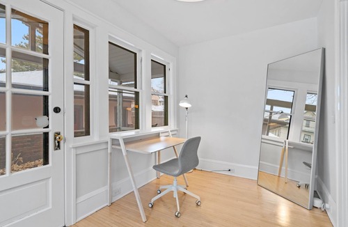 Carag House | MINNeSTAY* Colfax Commons