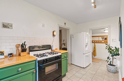 Northeast Minneapolis House | MINNeSTAY* Musee Northeast | Arts District