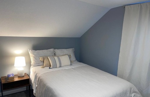 Anoka House | Miracle house, family friendly and a home away from home