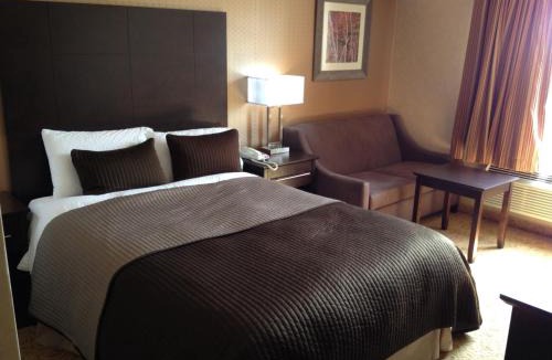 Mississauga Hotel | Mississauga Gate Inn