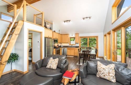 Finland Cabin | MN North Shore Dream- Minutes from Lake Superior and the Iconic North Shore