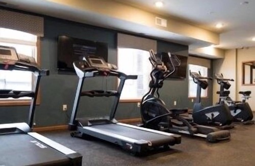 Ramsey Apartment | MN Stylish, newer, safe apt perfect for nurses!