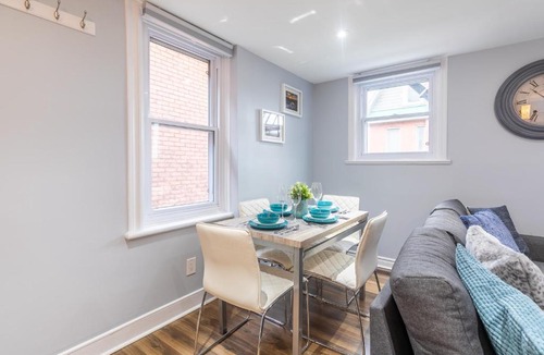 Centretown West Apartment | Modern 1BR Apt with King Bed - Little Italy