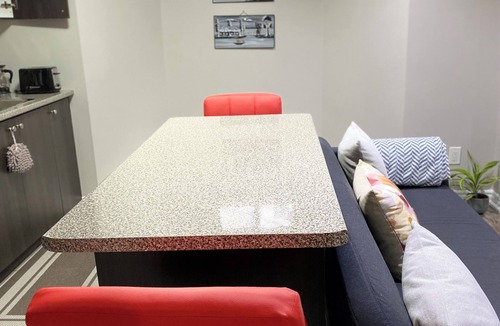Brampton Apartment | Modern 2/BR/1bth basement unit