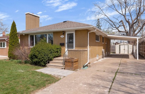 Windsor House | Modern 2BR with Remote Workspace, Patio, BBQ & Gym