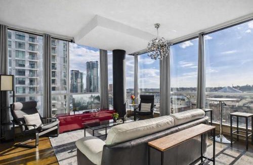 Beltline House | Modern Beltline Escape Sky-High Views DT Views