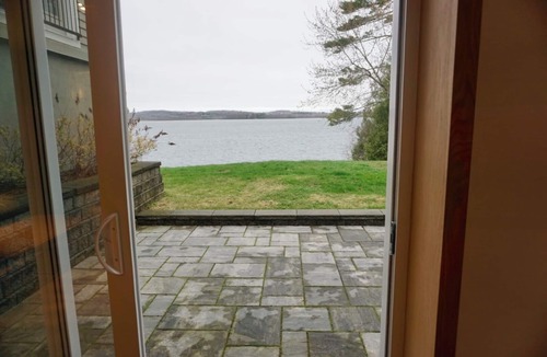 Bewdley Cottage | Modern cottage at Rice Lake with breathtaking sunset views