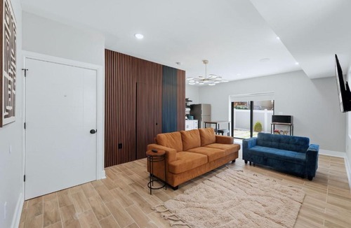 Greenville Apartment | Modern Cozy 1BR Central Jersey City with NYC Access