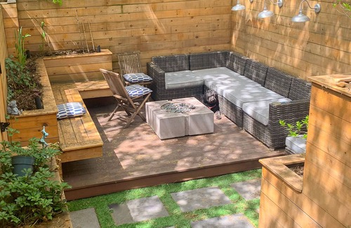 Midtown Toronto House | Modern, cozy downtown home with everything you need.