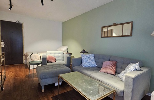 Church and Wellesley Apartment | Modern & Cozy Studio in Toronto