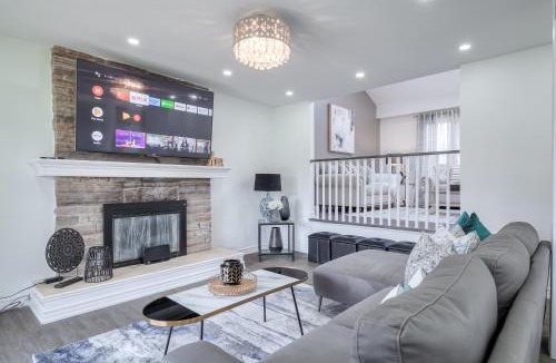 Richmond Hill Villa | Modern Designed 1BR Basement in Quite Neighborhood