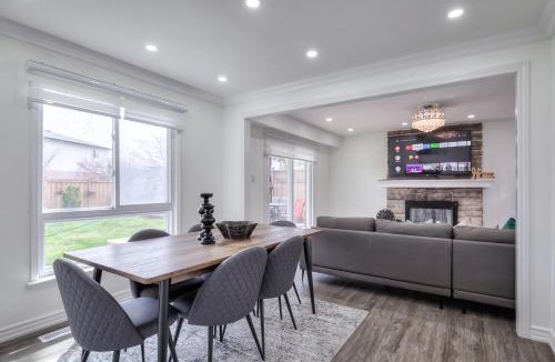 Richmond Hill Villa | Modern Designed 1BR Studio in Quite Neighborhood
