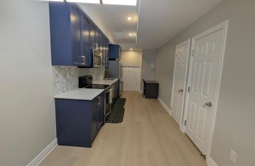 Whitby Apartment | Modern Designer Suite Minutes to Thermëa Spa