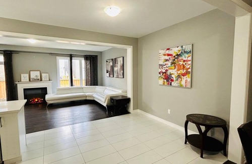 Brampton House | Modern Detached Home | Spacious, Private & Family Friendly