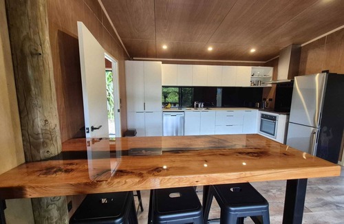 Collingwood House | Modern Escape - Comfort in Collingwood