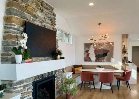Lakeland House | Modern Home with private beach on St. Croix River