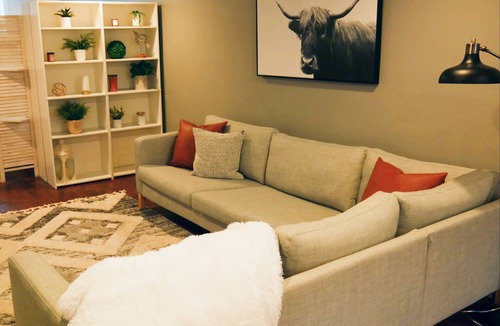 Willmar Cabin | Modern Lake Cabin Getaway, Hidden in the Heart of City Convenience.