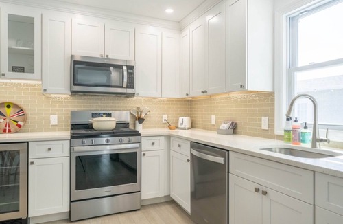 North Cape May House | Modern, open plan beach house - 2 blocks to the bay beach