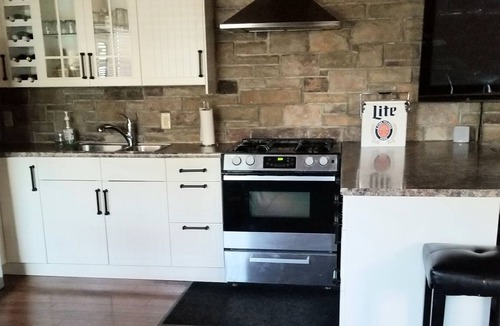 Perth House | Modern, Private 1 bdm House two blocks from beautiful downtown heritage Perth ON