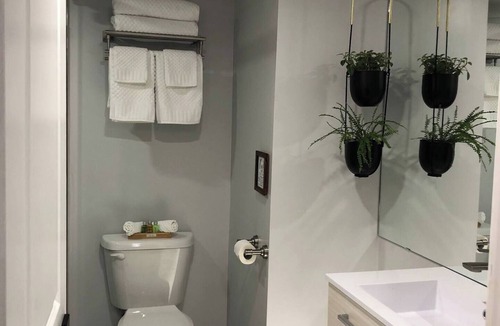 Greater Napanee Apartment | Modern Rustic Charm Apartment. Quiet setting. Only a 4 minute drive to downtown!