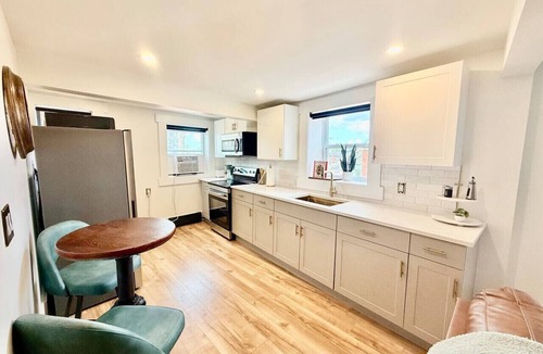 Moncton Apartment | Modern Rustic Luxury - 1 Bdrm