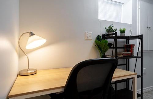 Brampton Apartment | Modern & Spacious 2BR 2BA Suite All Amenities Included