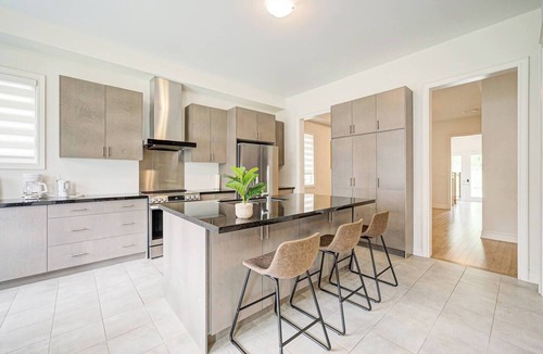 Richmond Hill House | Modern Spacious Luxury detached-House new in RH