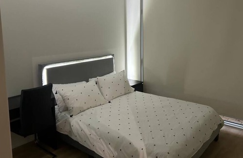 Harwood Condo | Modern upscale spacious fully equipped and cozy condo in The Junction Toronto