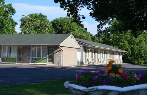 Brantford Hotel | Mohawk Motel