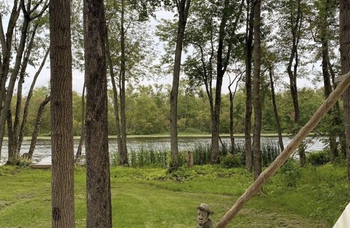 Centre Hastings RV Rental | Moira glamping