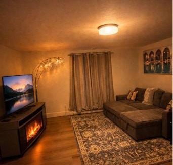 Riverview Apartment | Moonlight Suite