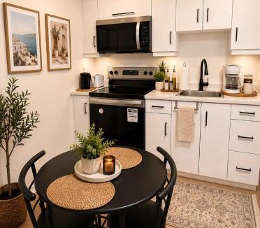 Riverview Apartment | Moonlight Suite