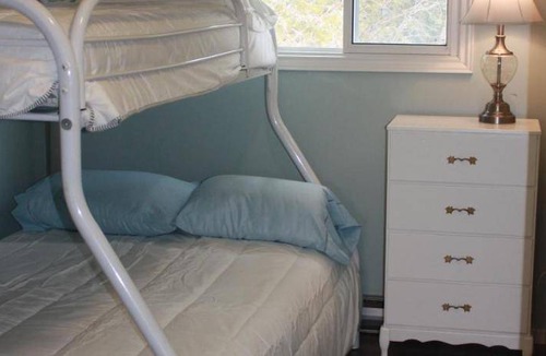 Balm Beach Hotel | Motel ∙ 2 bedrooms ∙ 5 guests