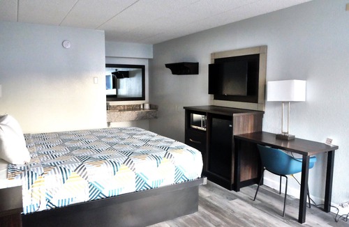 Burnsville Hotel | Motel 6 Burnsville, MN