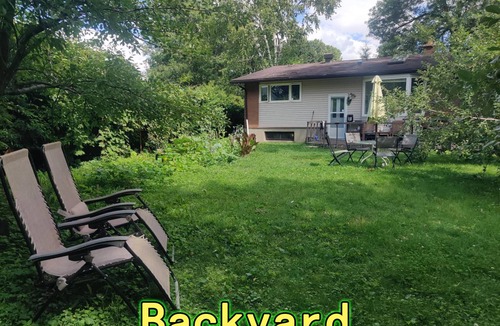 Ottawa Division House | Motel ∙ 8 guests