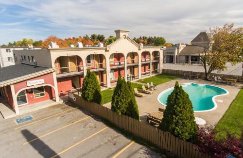 Saint-Charles-Borromee Hotel | Motel Classique